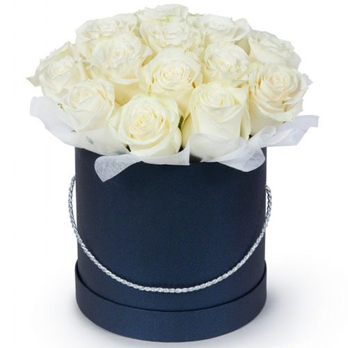 Фото товара 21 біла троянда в капелюшній коробці в Трускавце