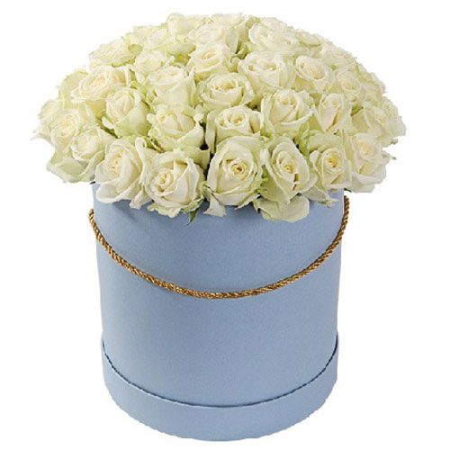 Фото товара 51 троянда біла у капелюшній коробці в Трускавце