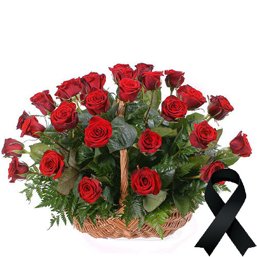 Фото товара 36 червоних троянд у кошику в Трускавце