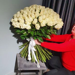 101 голландская высокая белая роза фото букета